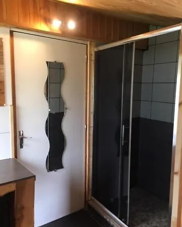 A 12 Personnes ベス・エ・サンタナステーズ